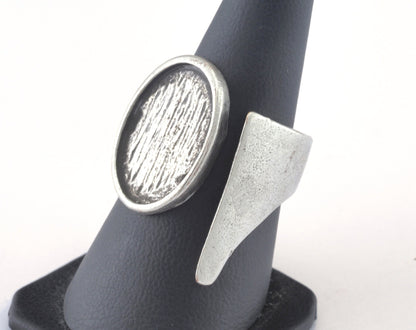 Ring Adjustable Ring 13x18 Bezel - Antique Silver Plated brass (18mm 7.5US inner size - Adjustable ) OZ2851