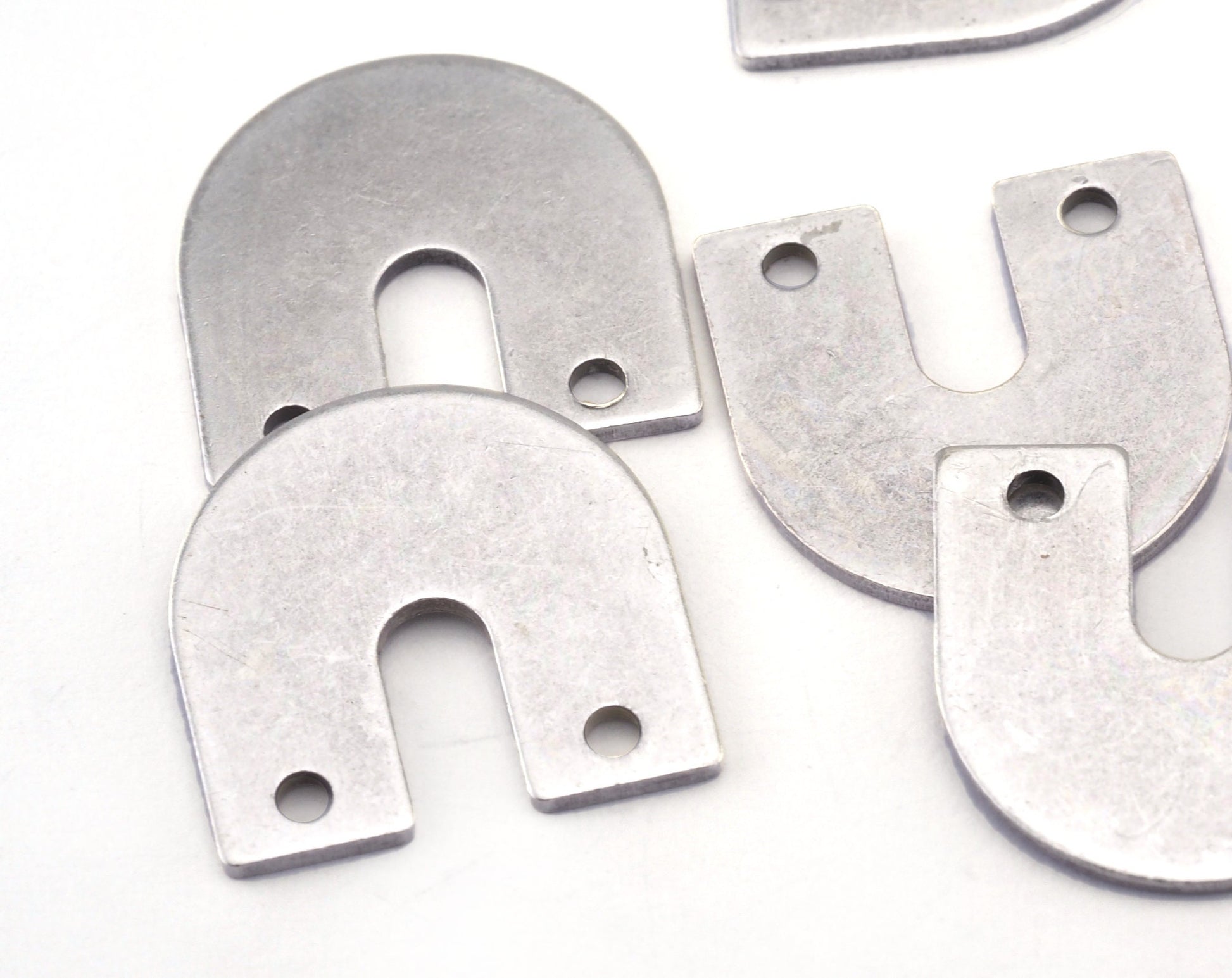 Magnet shape semi circle 15x15x0.8mm antique silver plated brass findings scs oz2788-120