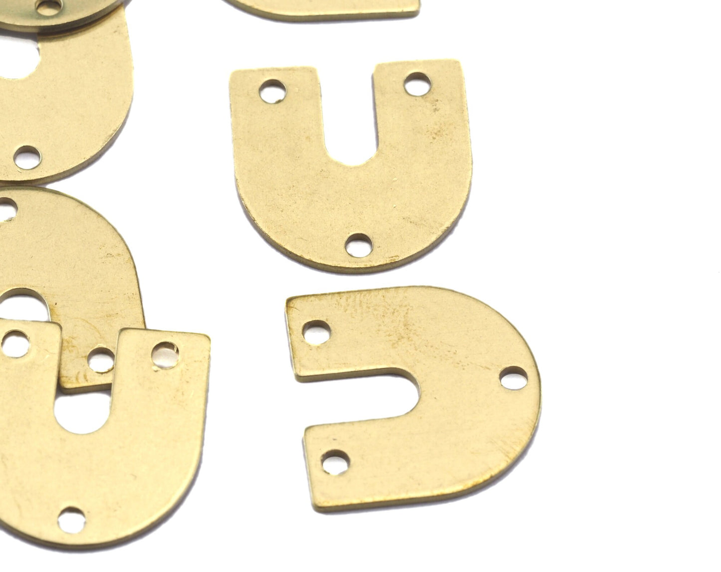 Magnet shape semi circle 15x15x0.8mm raw brass findings scs oz2789-120