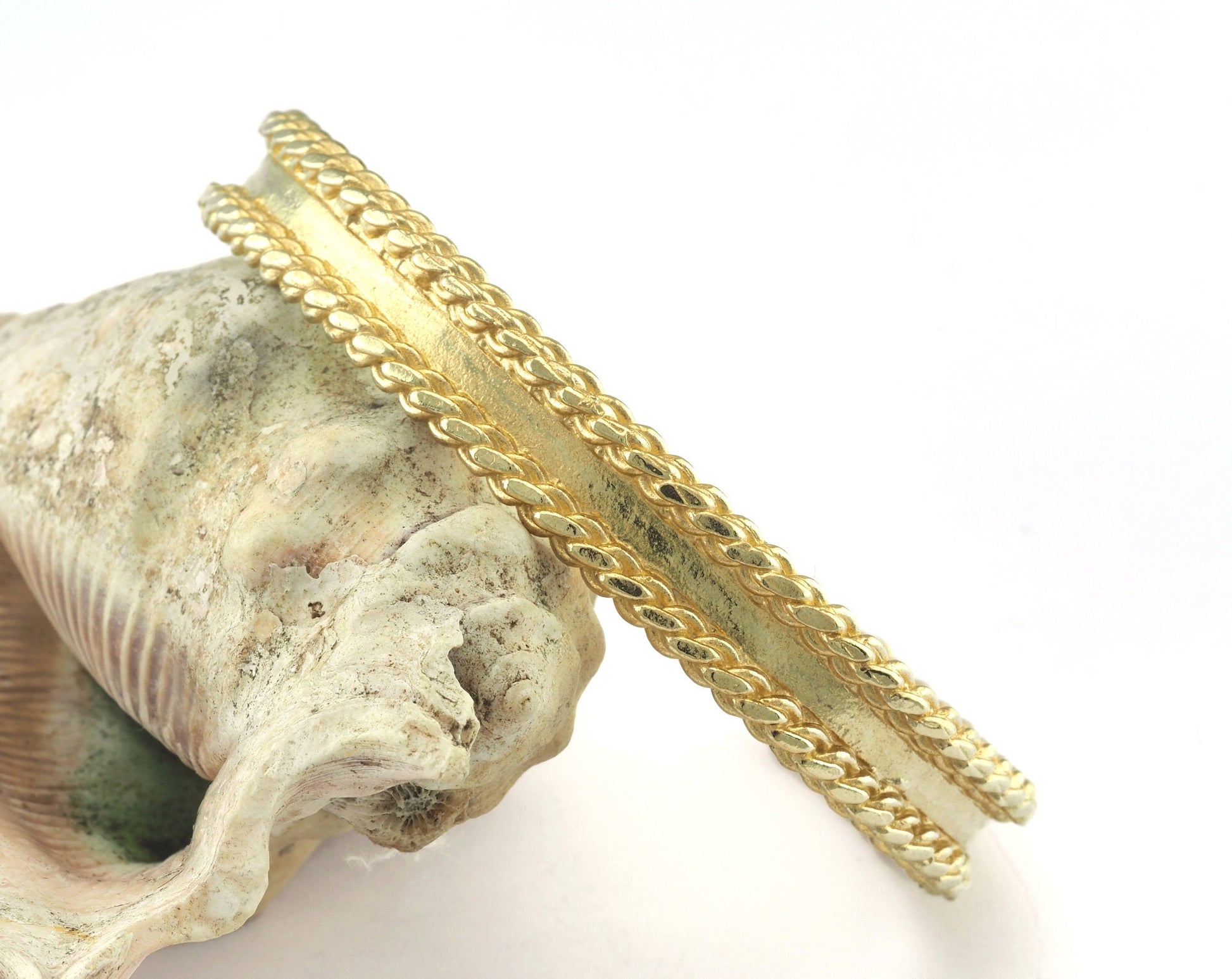 Side Swirl Bracelet Raw Brass (64mm inner size - Adjustable ) OZ3151