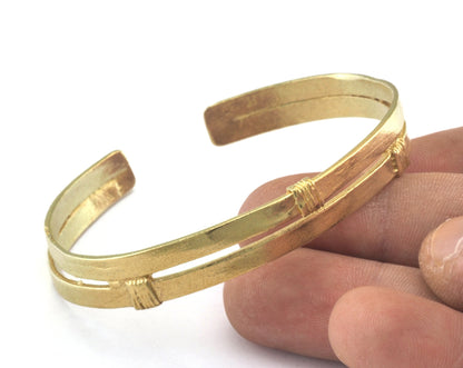 Bracelet Raw Brass (64mm inner size - Adjustable ) OZ2968