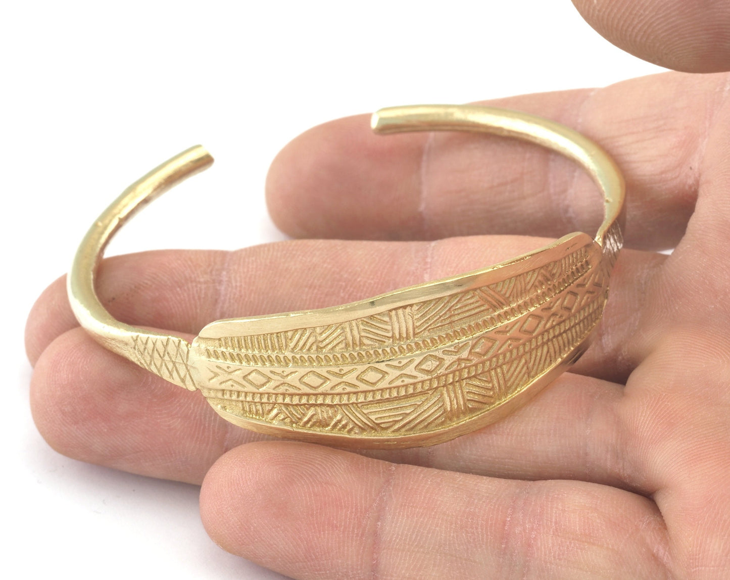 Textured Bracelet Raw Brass (64mm inner size - Adjustable ) OZ3154
