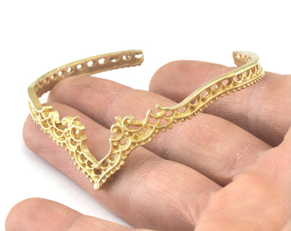 Crown Bracelet Raw Brass hole for charms (64mm inner size - Adjustable ) OZ3158