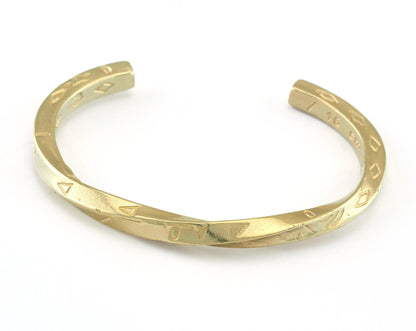 Cuff Bracelet Swirl Adjustable Raw Brass (62mm inner size - Adjustable ) OZ3167