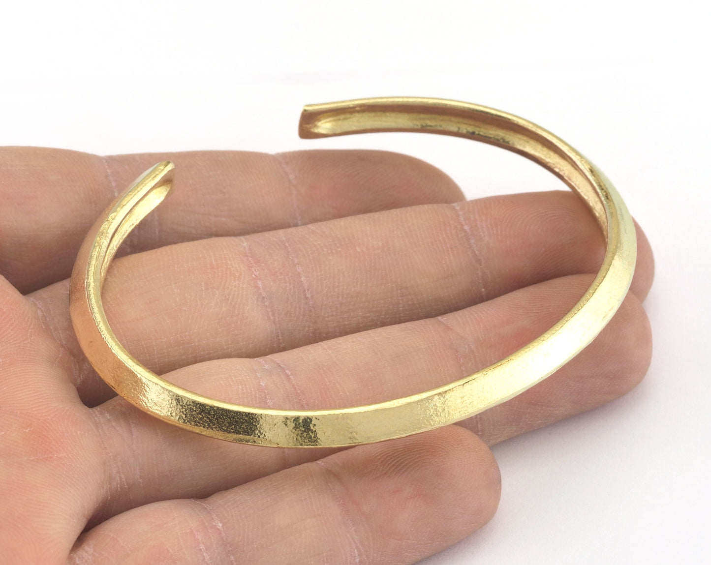 Bracelet Raw Brass (65mm inner size - Adjustable ) OZ3180
