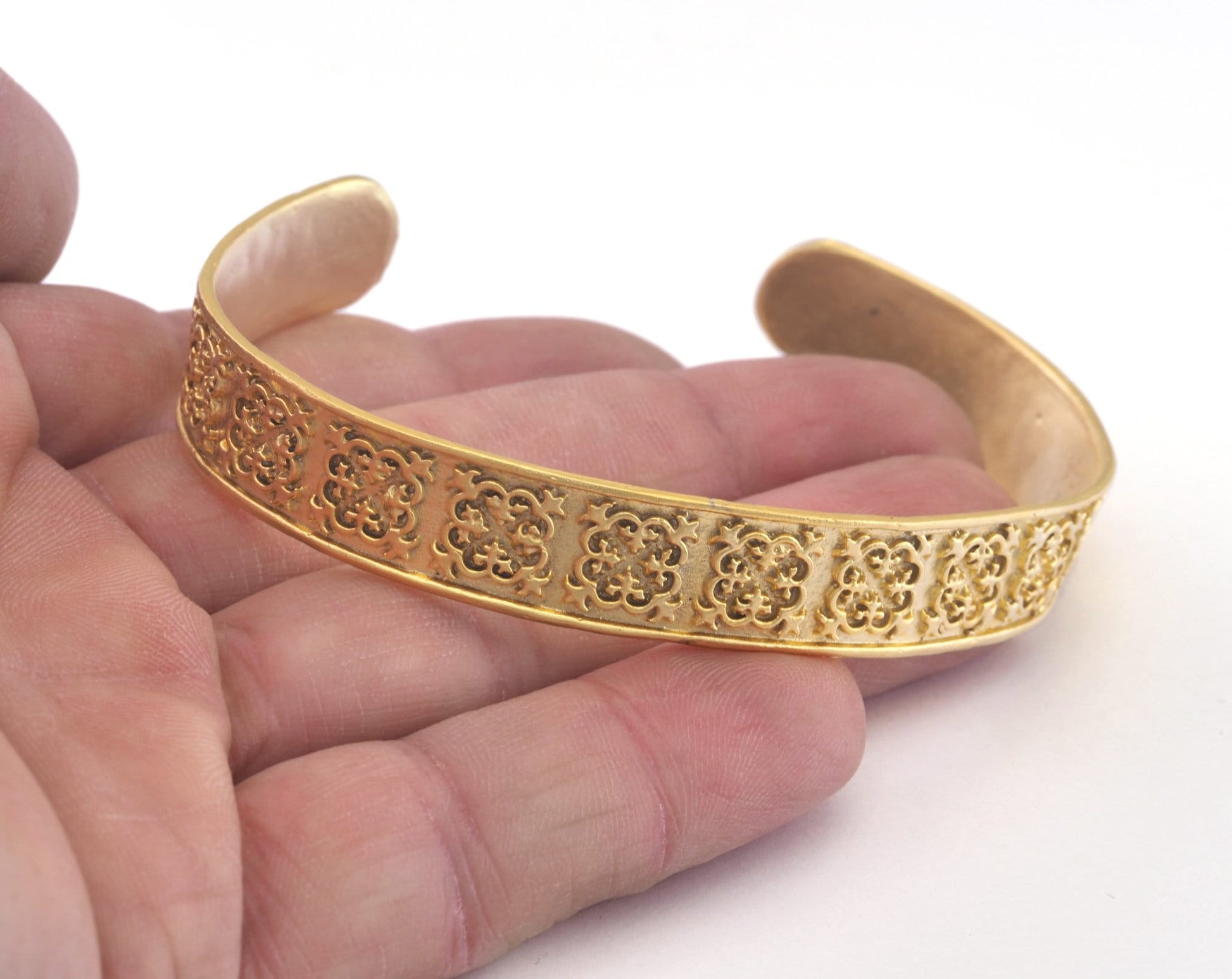 Textured Bracelet Matte Gold Plated Brass 1 pc. (60mm inner size - Adjustable ) OZ2963