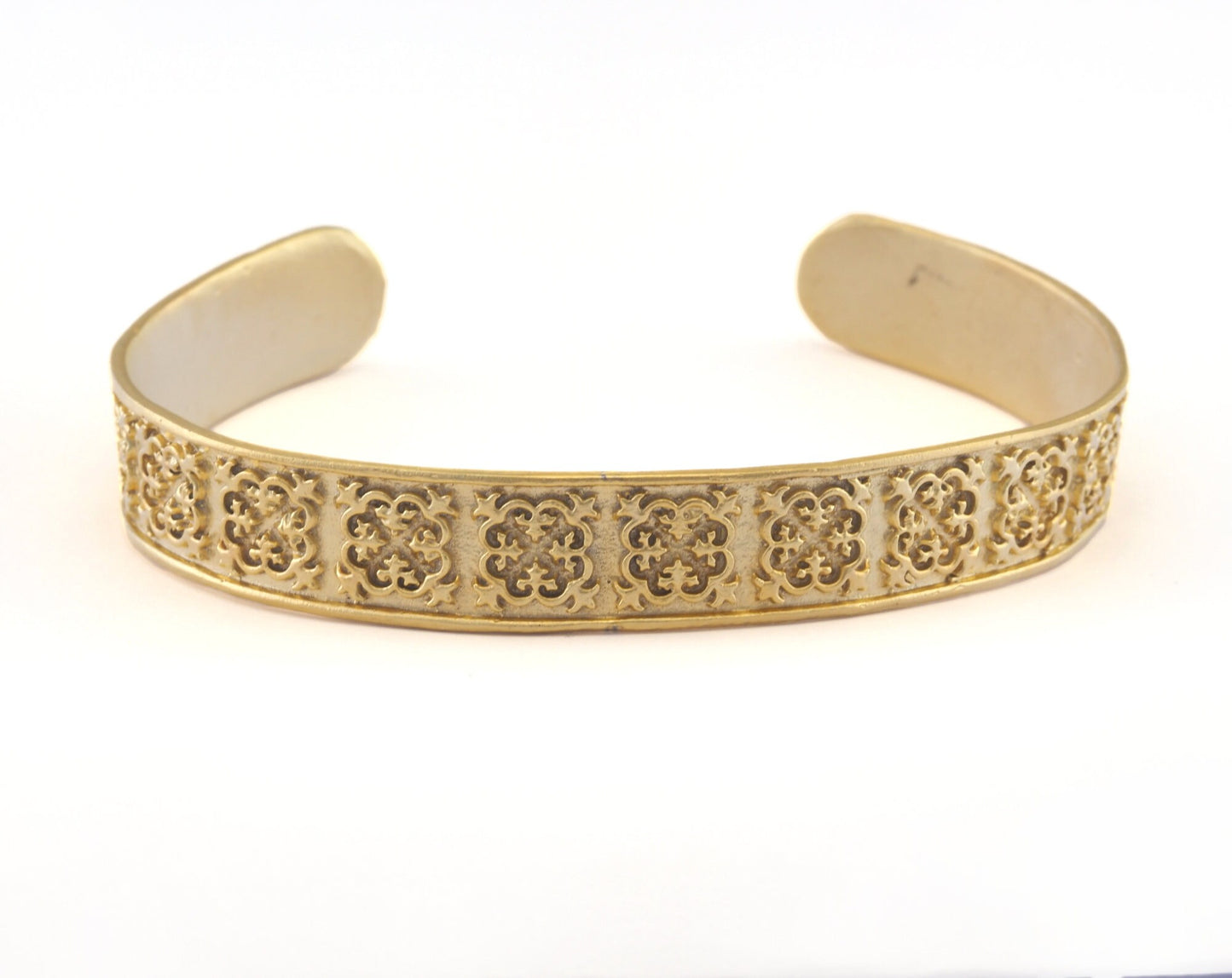 Textured Bracelet Matte Gold Plated Brass 1 pc. (60mm inner size - Adjustable ) OZ2963