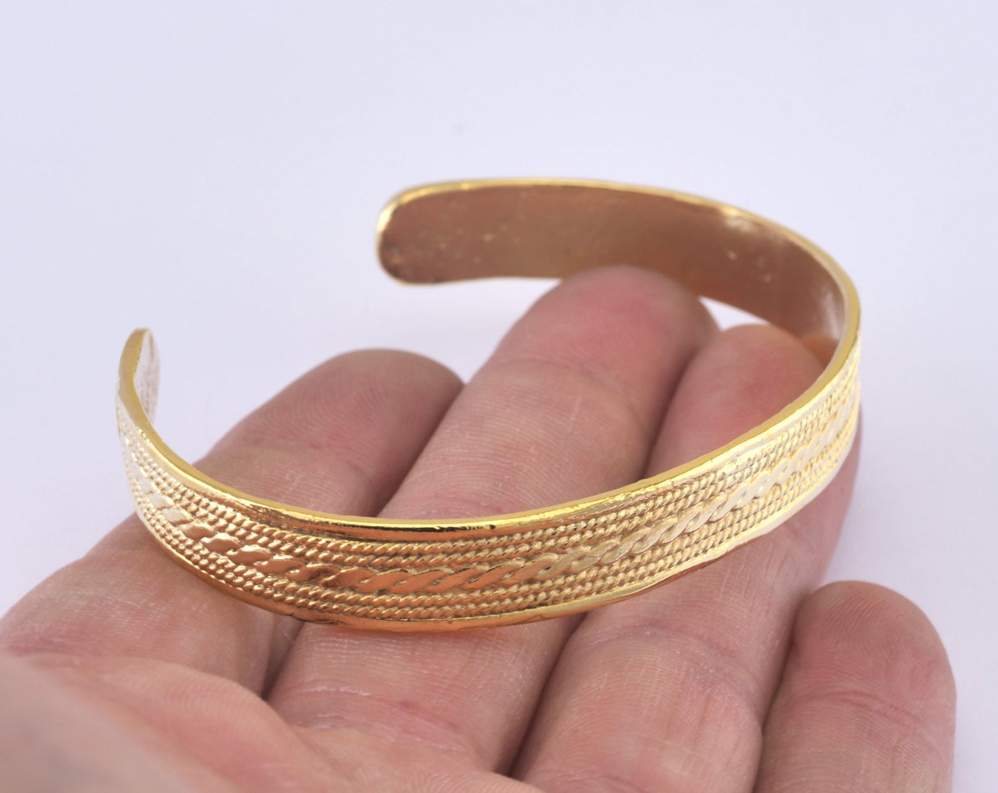 Textured Bracelet Adjustable Shiny Gold Plated Brass 1 pc. (63mm inner size - Adjustable ) OZ2971