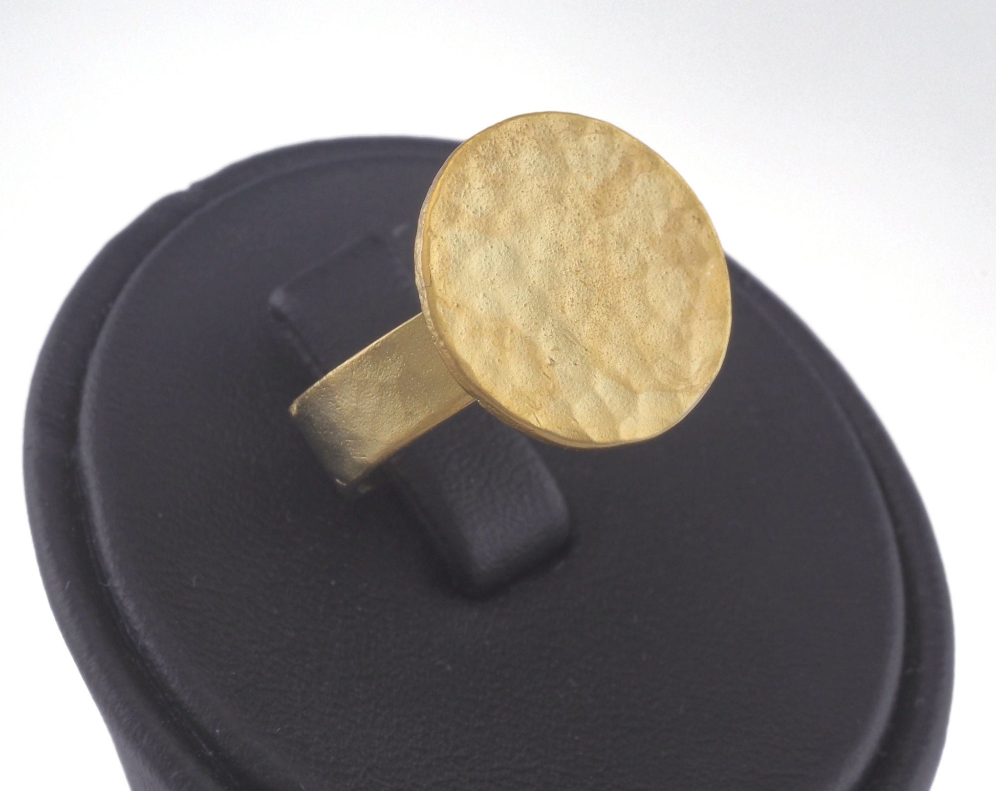 Hammered Adjustable Ring Blank - Matte Gold Plated brass (17mm 7US inner size - Adjustable ) OZ2980