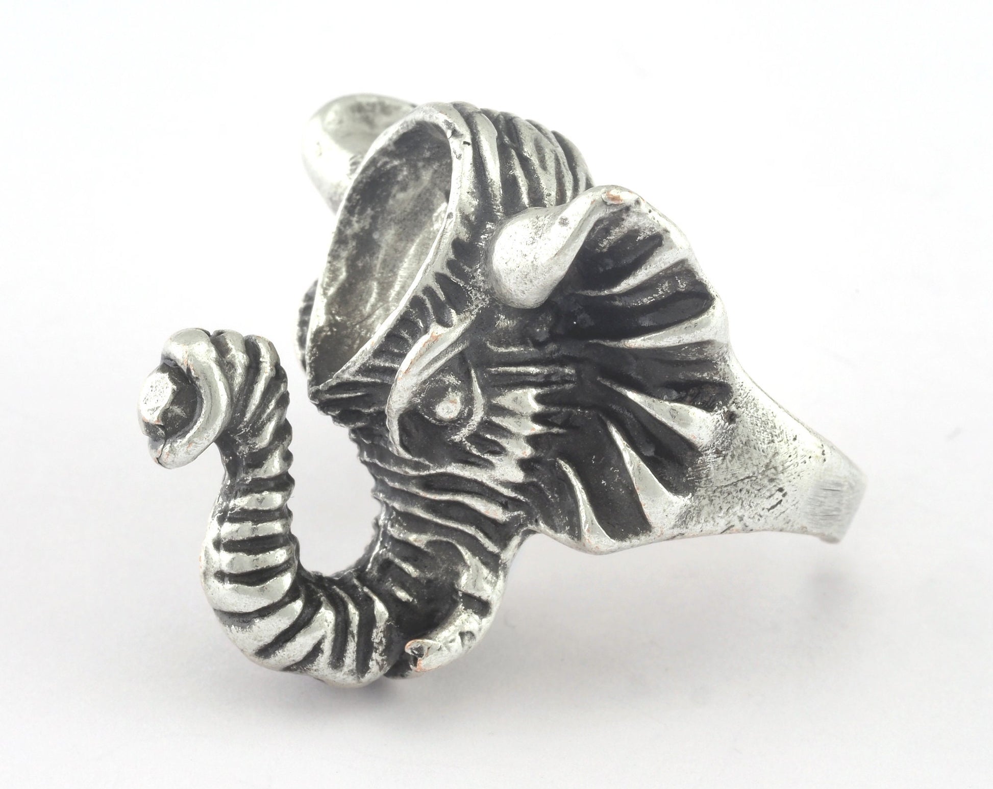 Ring Elephant Adjustable Ring Bezel - Antique Silver Plated brass (18mm 8US inner size - Adjustable ) OZ3185
