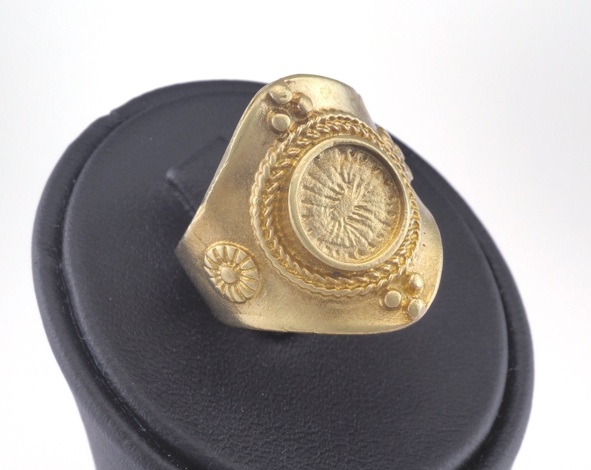 Ring Flowers Adjustable Ring Bezel - Raw brass (18mm 7.5US inner size - Adjustable ) Oz2981