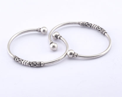 Ball Head Bracelet Adjustable Antique Silver Plated Brass (55mm inner size - Adjustable ) OZ2961