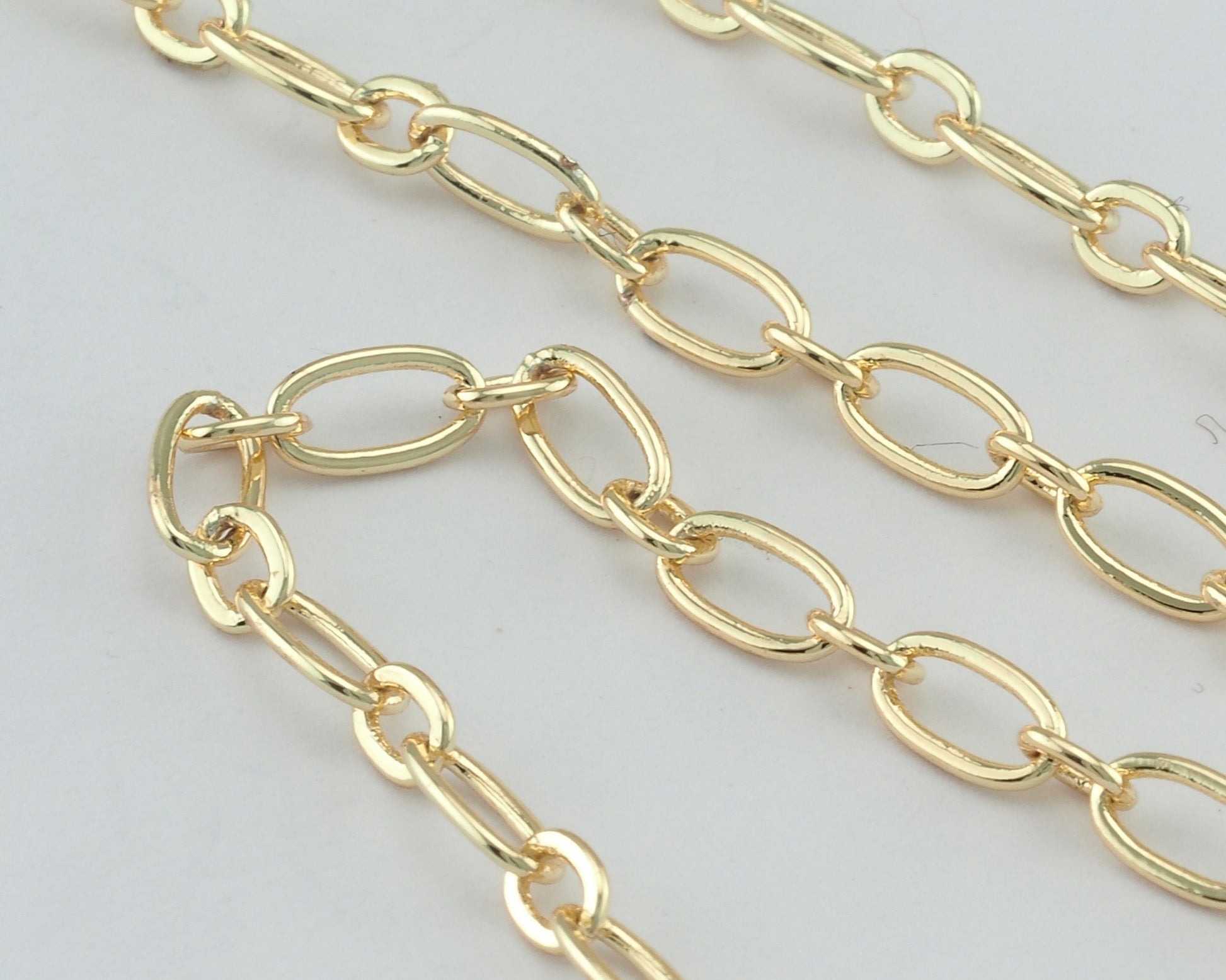 Soldered Oval cable trace chain 3.1mm Gold Tone Lacquer iron Z159