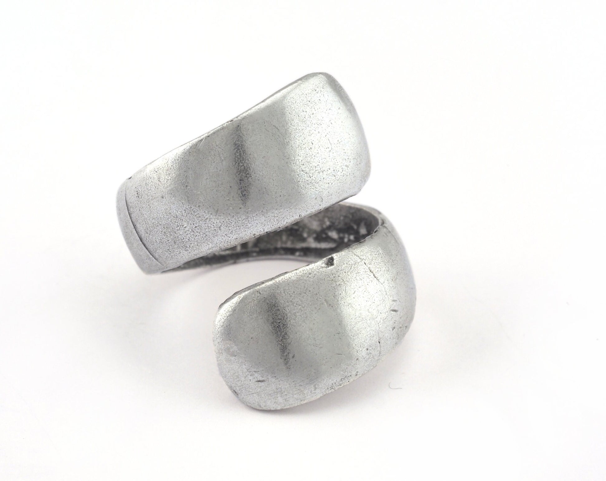 Adjustable Wrap Ring Antique Silver plated brass (18mm 8US inner size) Oz2987