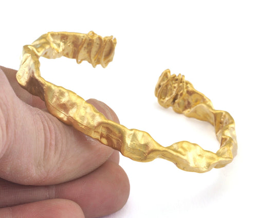 Organic Shape Adjustable Bracelet Matte Gold Plated Brass (64mm inner size - Adjustable ) OZ3149