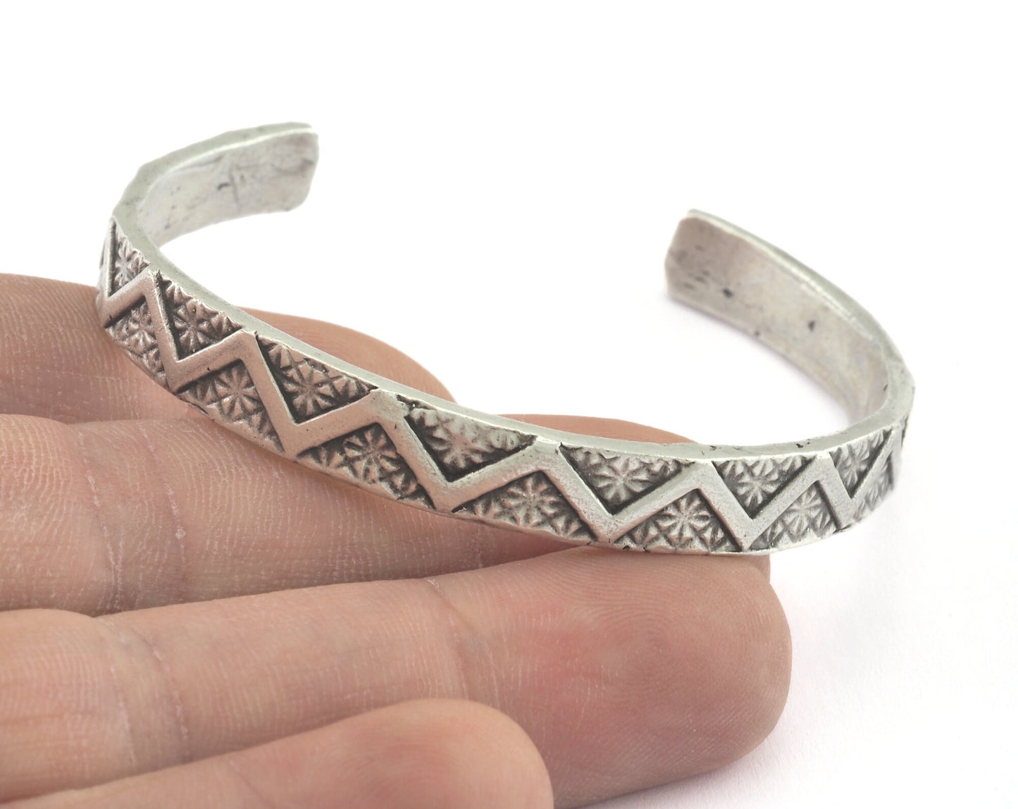 Cuff Bracelet Wave textured Adjustable Antique Silver Plated Brass (60mm inner size - Adjustable ) OZ3161