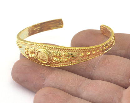 Textured Bracelet Shiny Gold Plated Brass (58mm inner size - Adjustable ) OZ3164