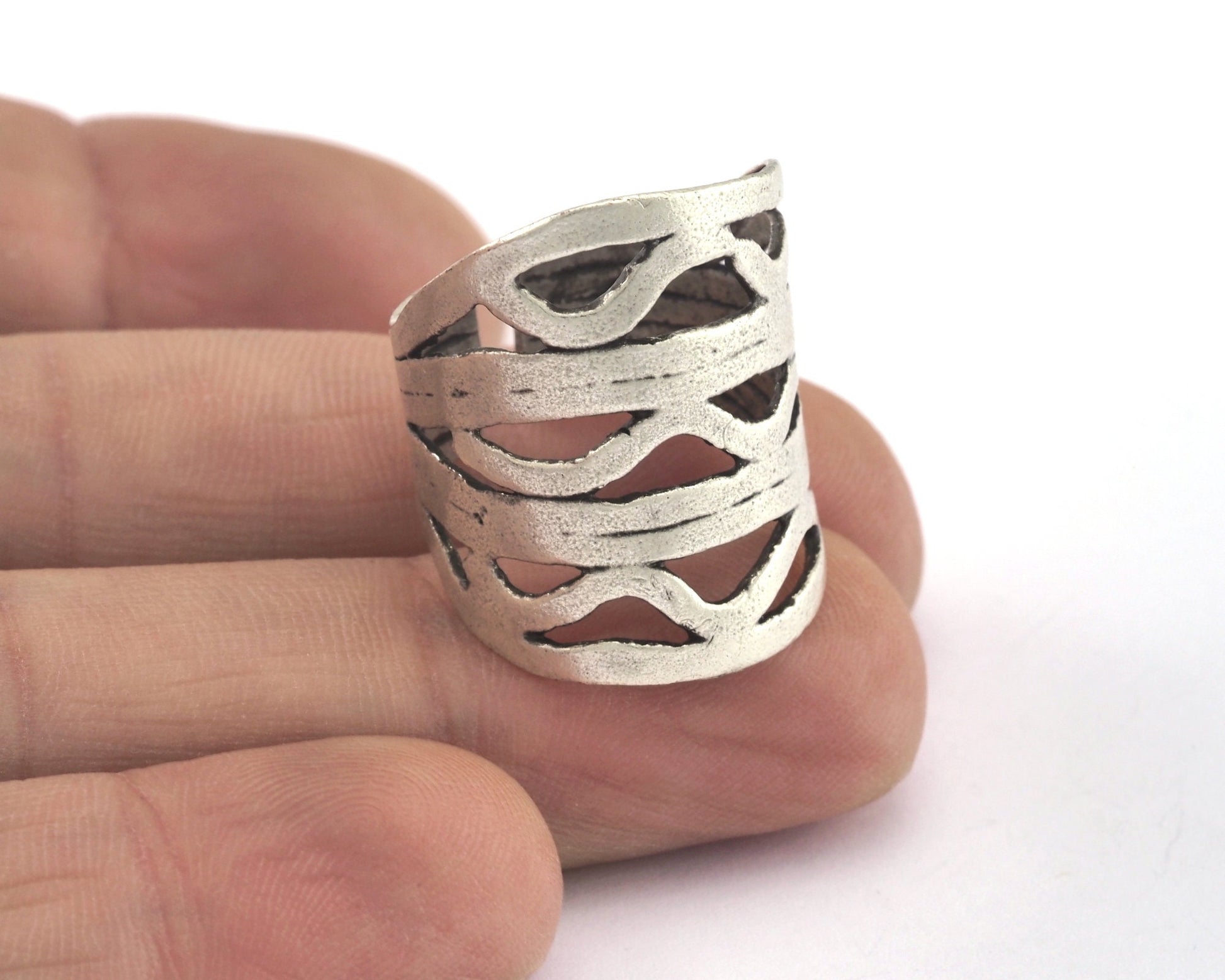 Adjustable Antique silver plated brass (18mm 8US inner size) Oz2992