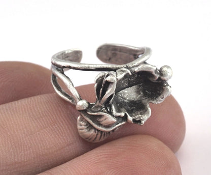 Flower Leaf Ring Adjustable Bezel - Antique Silver Plated brass (17mm 7US inner size - Adjustable ) Oz2986