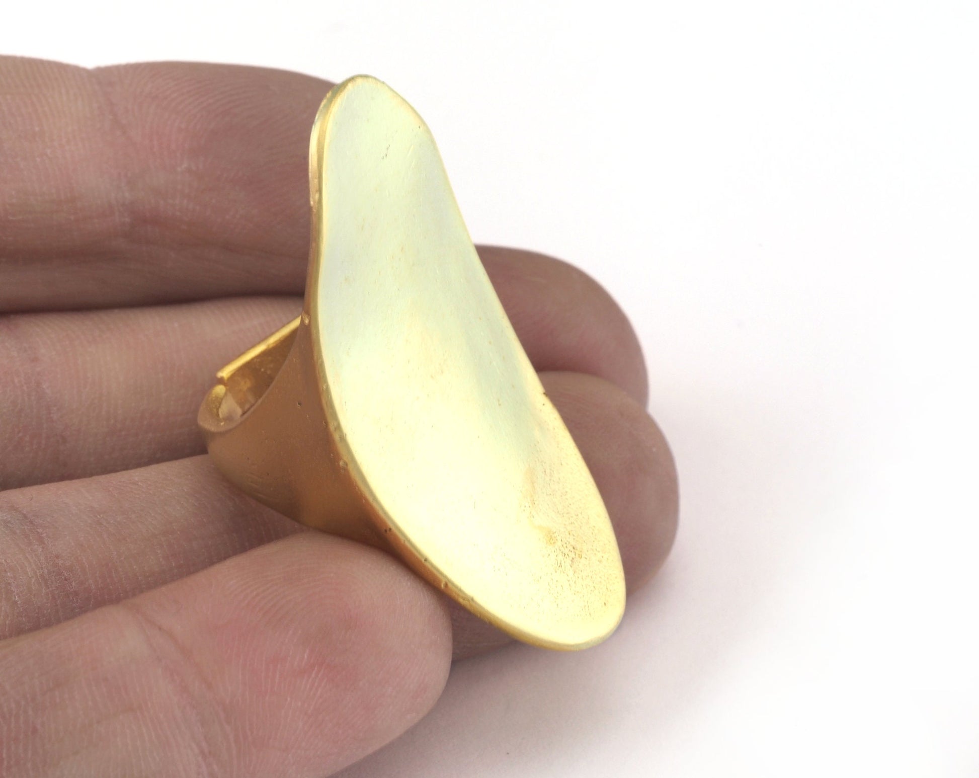 Adjustable Oval Ring Matte Gold Plated Brass (18mm 8US inner size) Oz3071