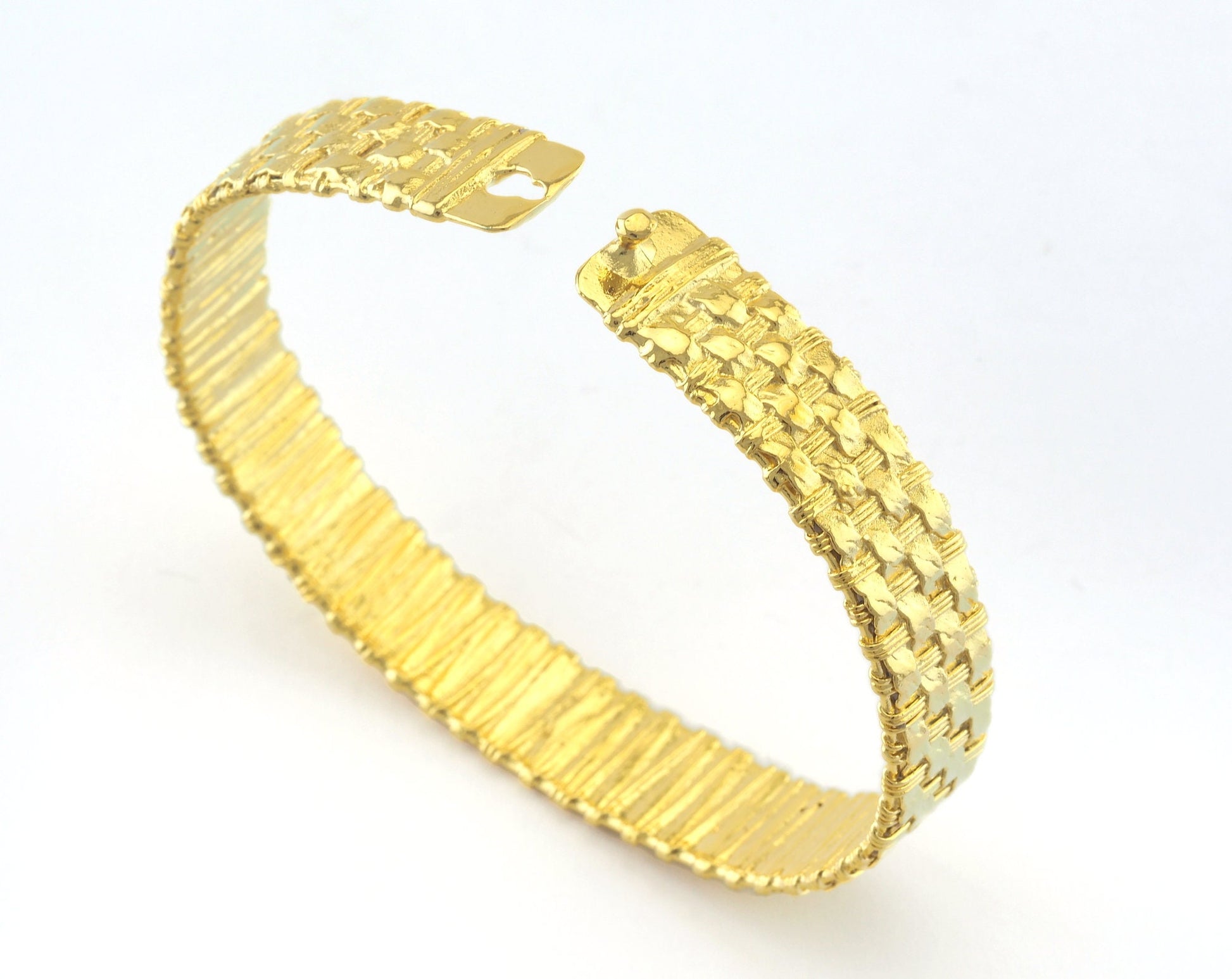 Locked Bracelet Weave Shape Shiny Gold Plated Brass (60mm inner size - Adjustable ) OZ3153
