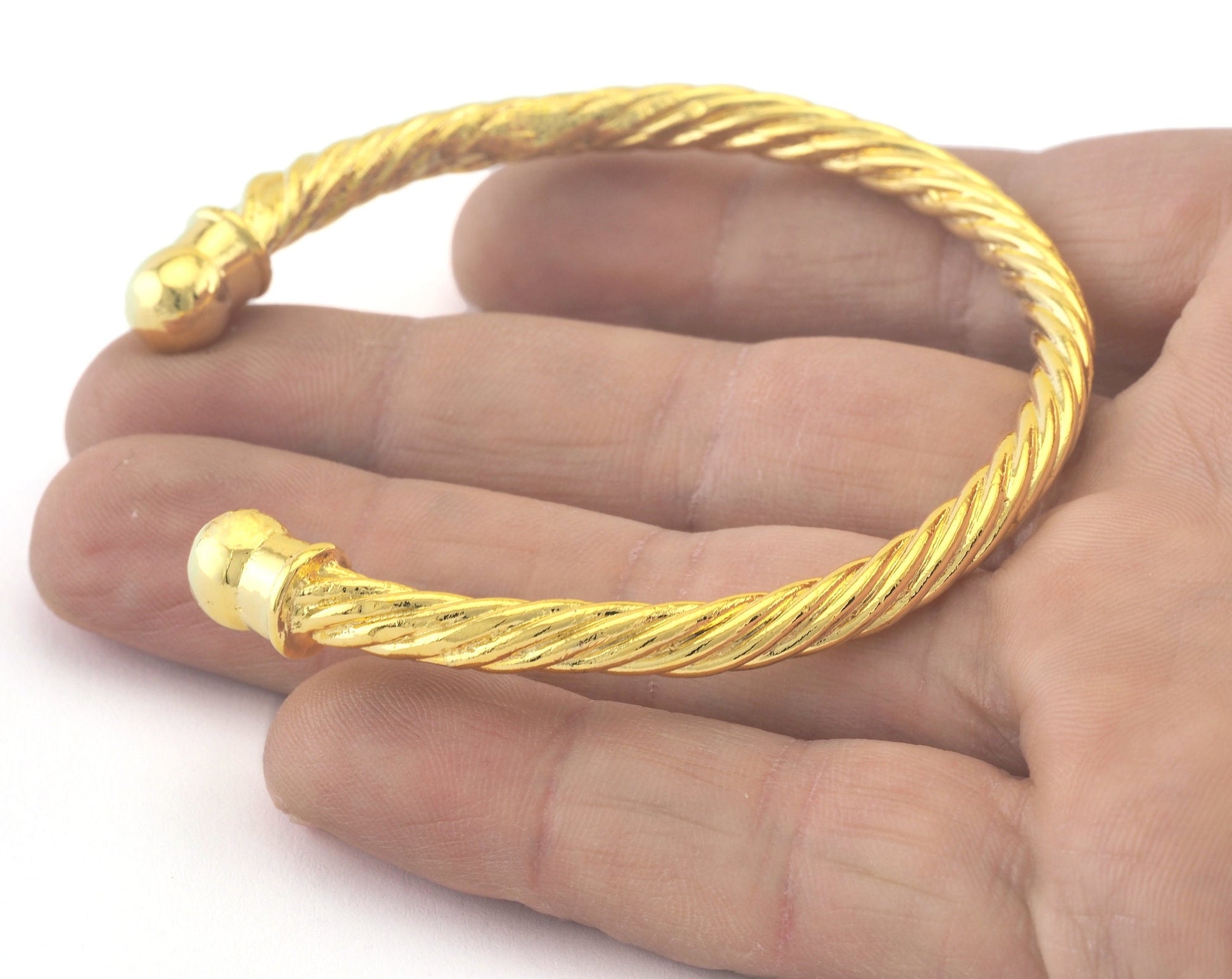 Swirl Bracelet Shiny Gold Plated Brass Adjustable (62mm inner size - Adjustable ) OZ3152