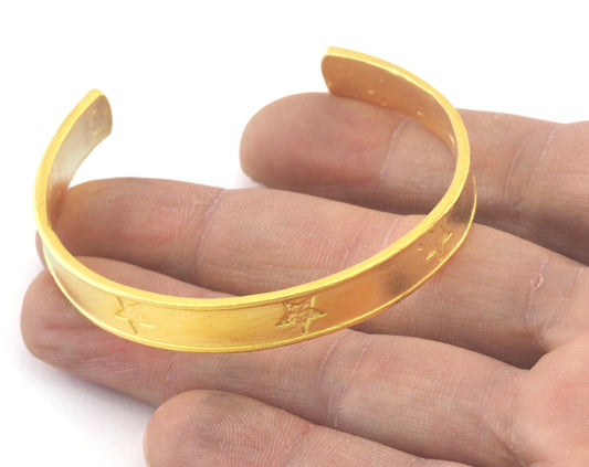 Star Bracelet Matte Gold Plated Brass Adjustable (57mm inner size - Adjustable ) OZ3157