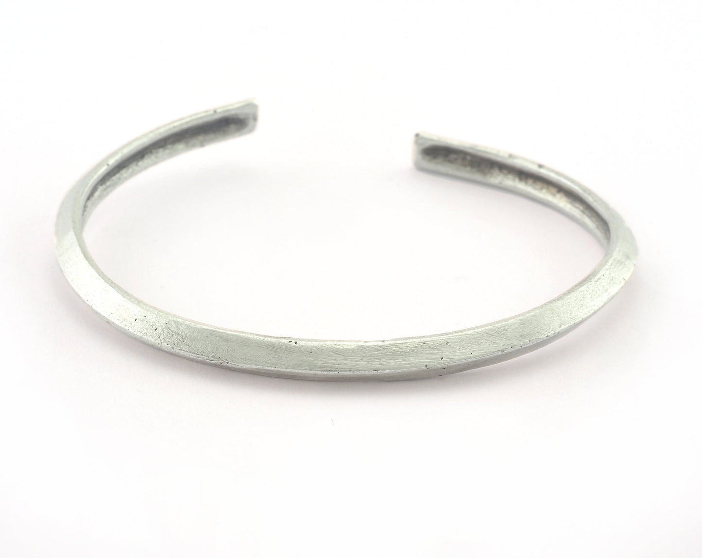 Bracelet Antique Silver Plated Brass (65mm inner size - Adjustable ) OZ3180