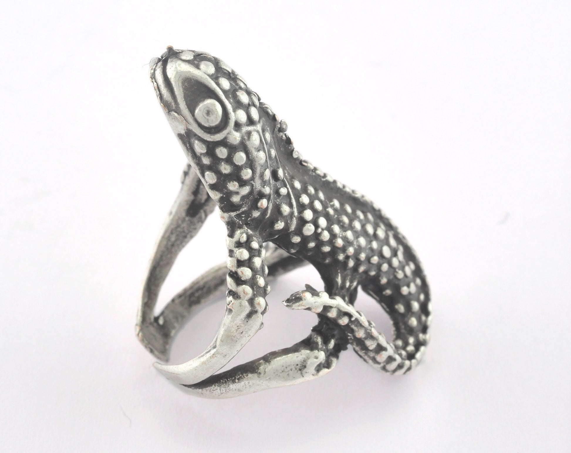 Chameleon Adjustable Antique Silver Plated brass (16mm 5.5US inner size) OZ3287