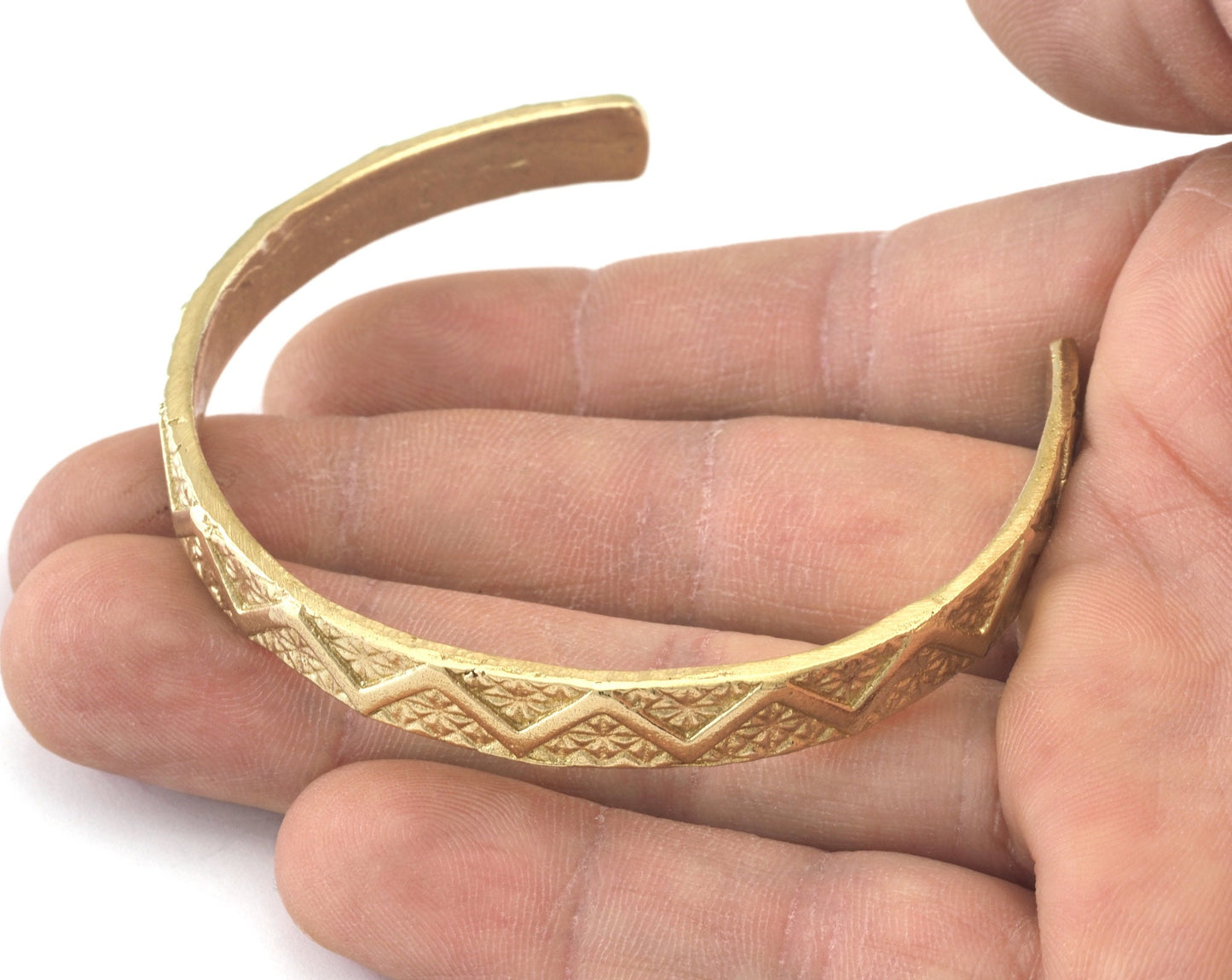 Cuff Bracelet Wave textured Adjustable Raw Brass (60mm inner size - Adjustable ) with hole OZ3161