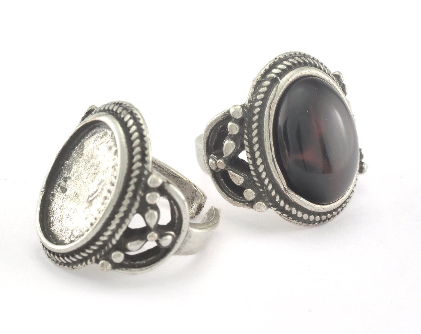 Ring Adjustable Ring Bezel - Antique Silver Plated brass (18mm 7.5US inner size - Adjustable ) OZ2841