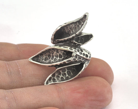 Ring Hammered Leaf Flowers Adjustable Ring Antique silver plated brass (17.5mm 7US inner size - Adjustable ) OZ1028