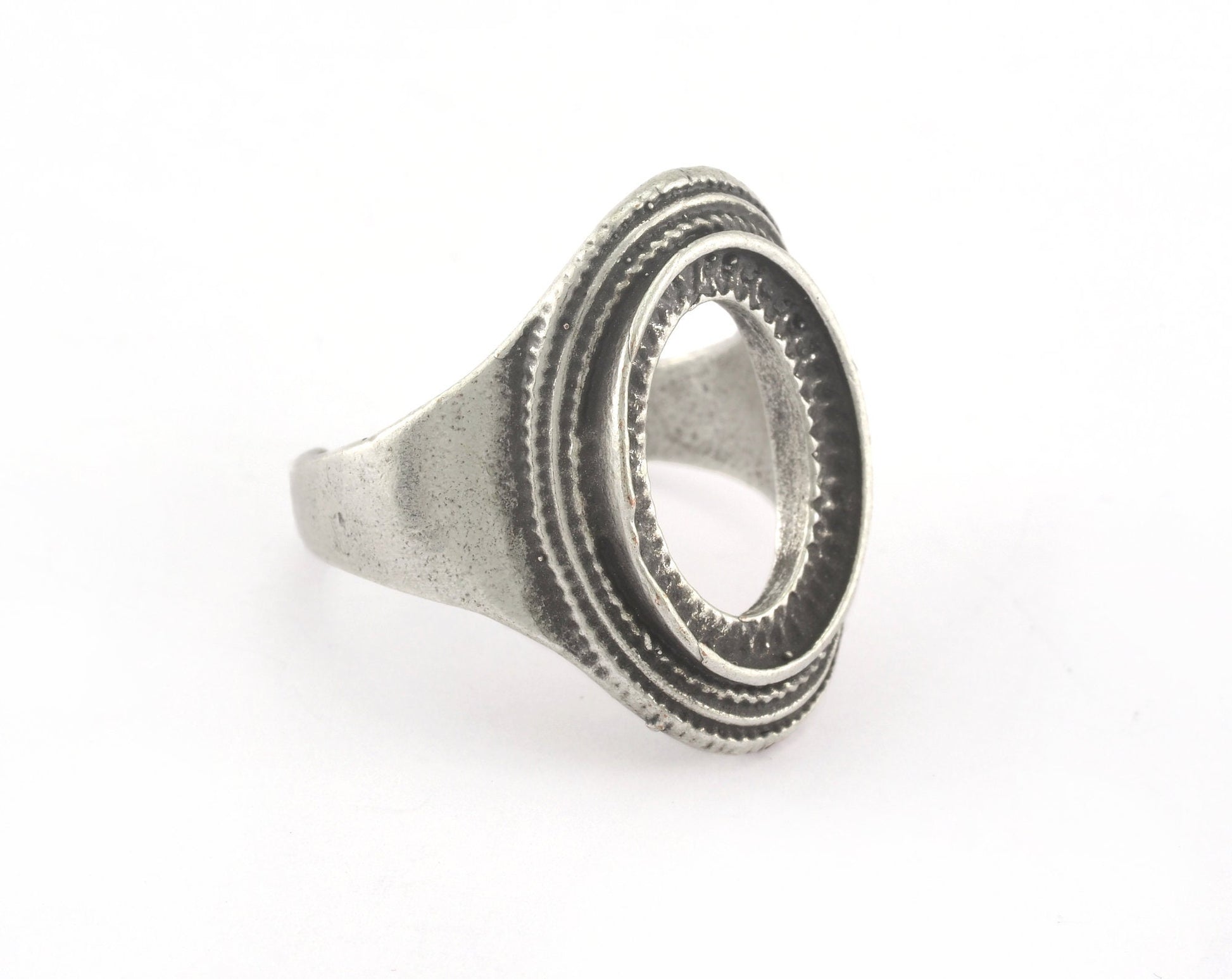 Ring Adjustable Ring Bezel - Antique Silver Plated brass (18mm 8US inner size - Adjustable ) OZ2826