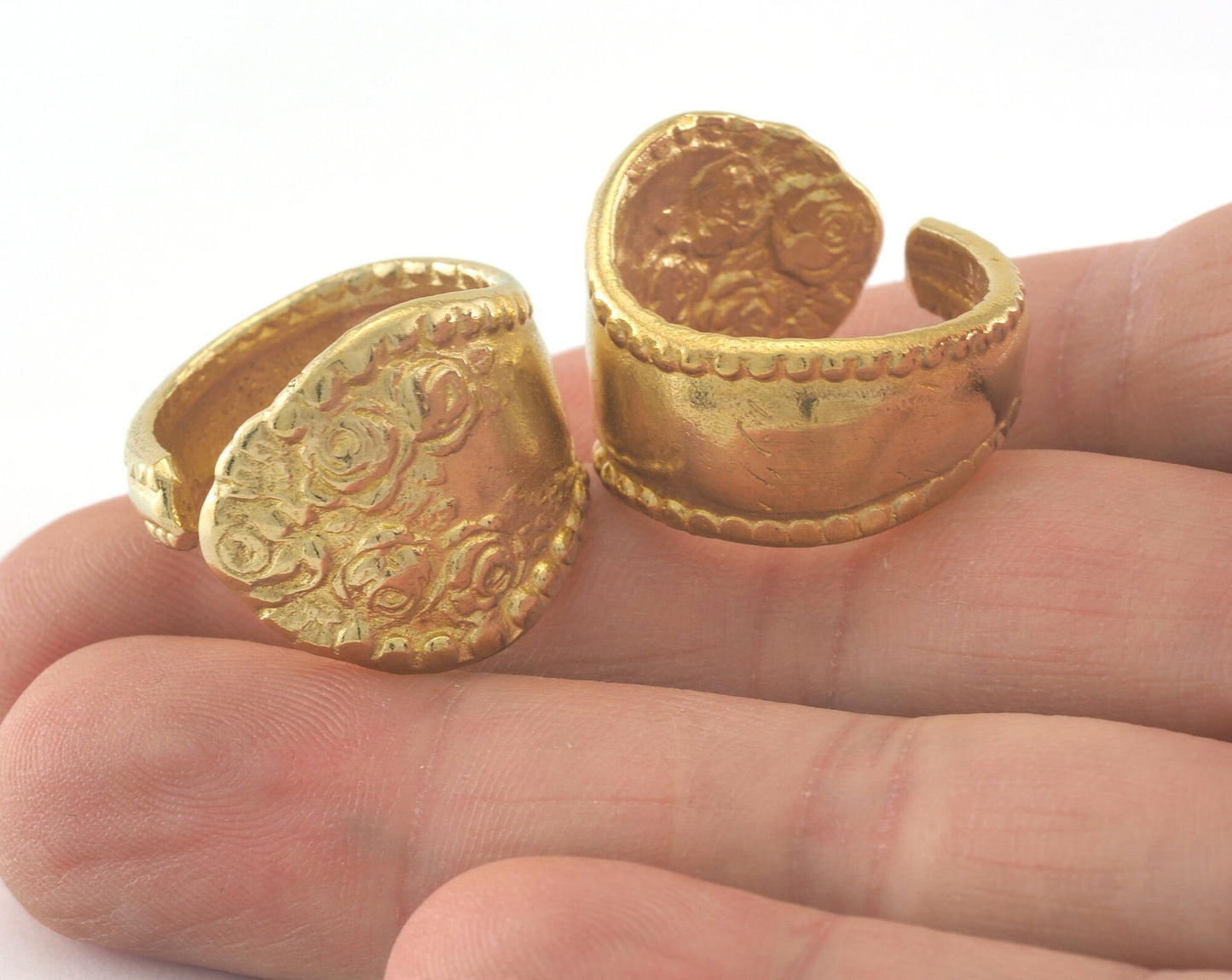 Spoon Ring Flower Patterned Adjustable Ring Raw Brass (18mm 8US inner size) OZ2710