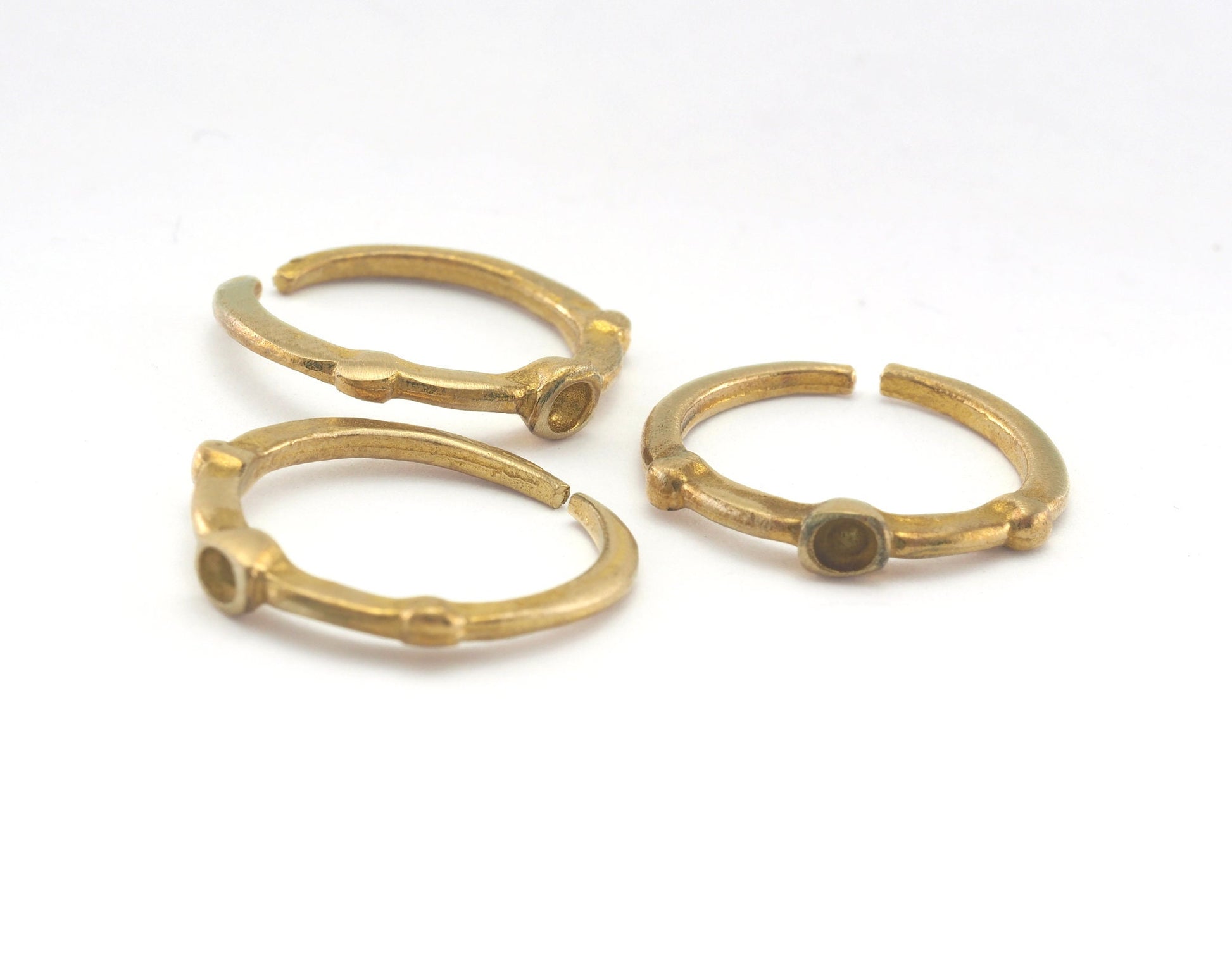 Adjustable Ring Bezel Raw Brass (16mm 5US inner size - Adjustable ) OZ2234