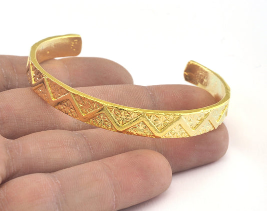 Cuff Bracelet Wave textured Adjustable Shiny Gold Plated Brass (60mm inner size - Adjustable ) with hole OZ3161