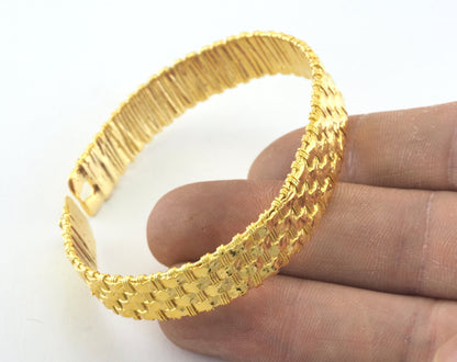 Locked Bracelet Weave Shape Shiny Gold Plated Brass (60mm inner size - Adjustable ) OZ3153