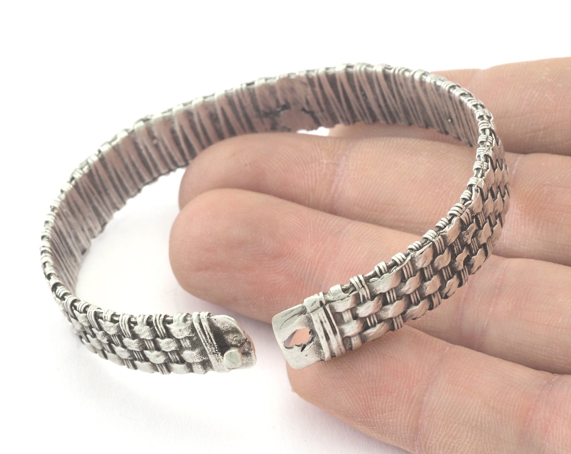 Weave Shape Locked Bracelet Antique Silver Plated Brass (60mm inner size - Adjustable ) OZ3153