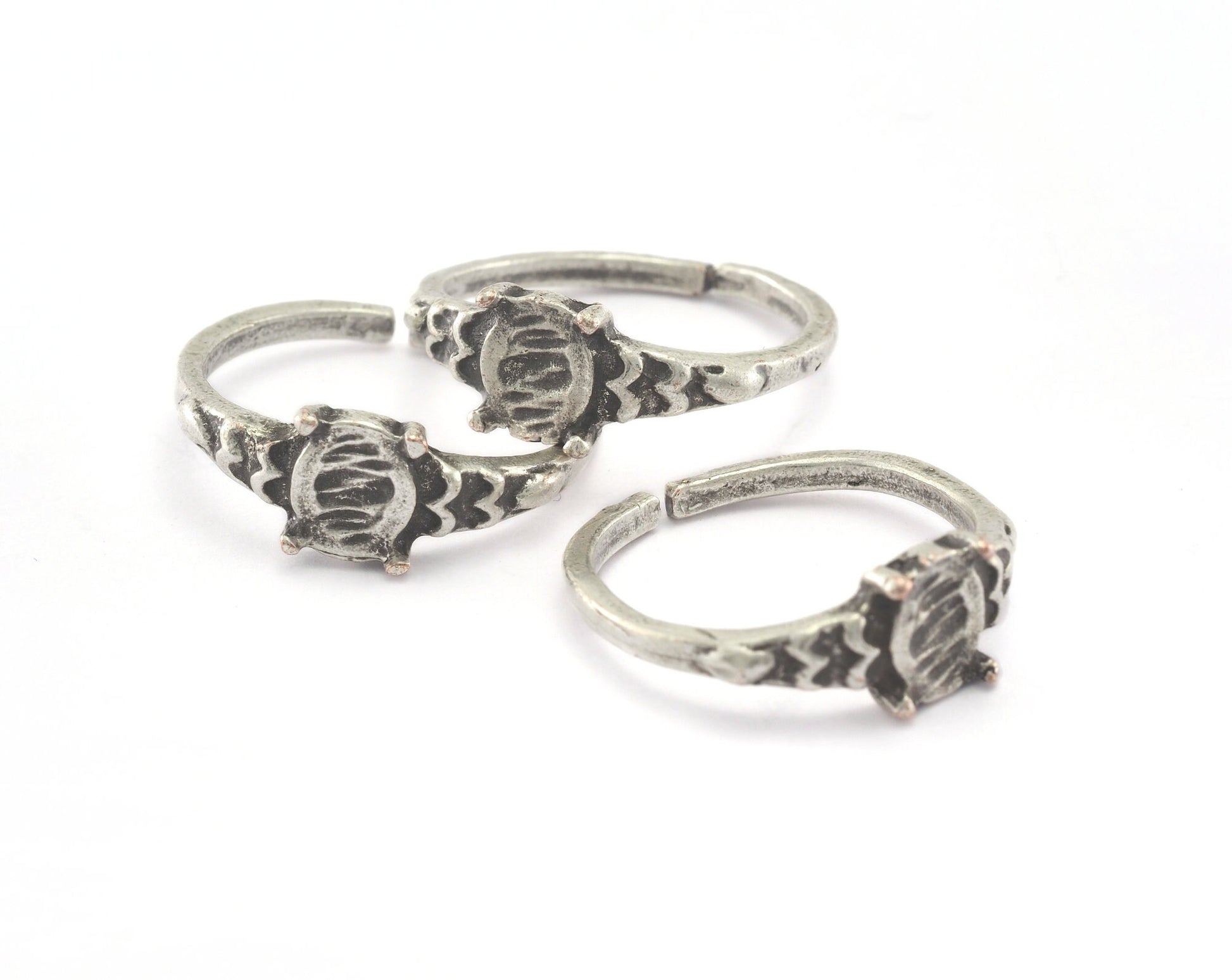Ring Adjustable Ring Bezel Antique Silver Plated brass (18mm 7.5US inner size - Adjustable ) OZ2716