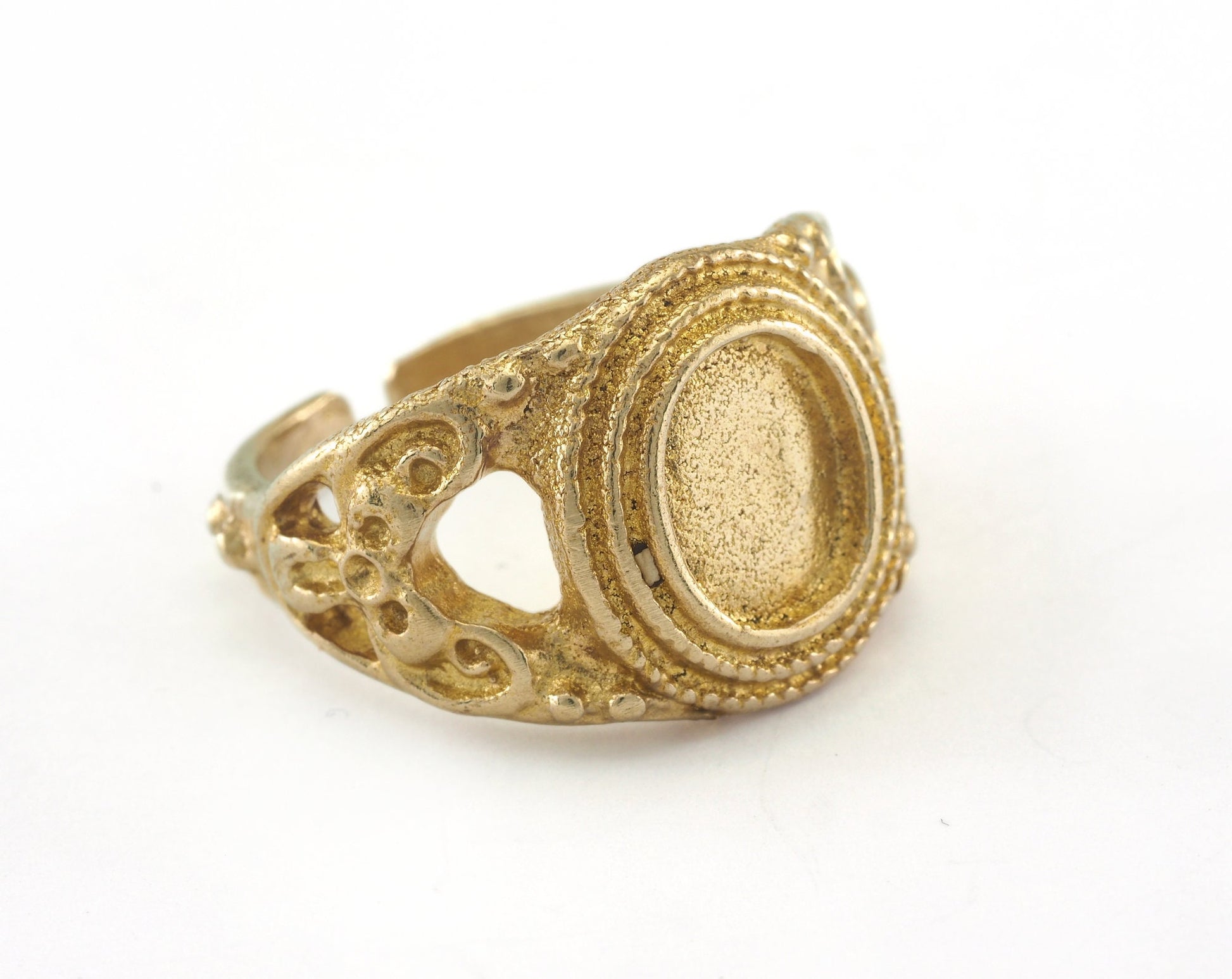 Adjustable Ring Bezel Raw brass (18mm 7.5US inner size - Adjustable ) OZ4418