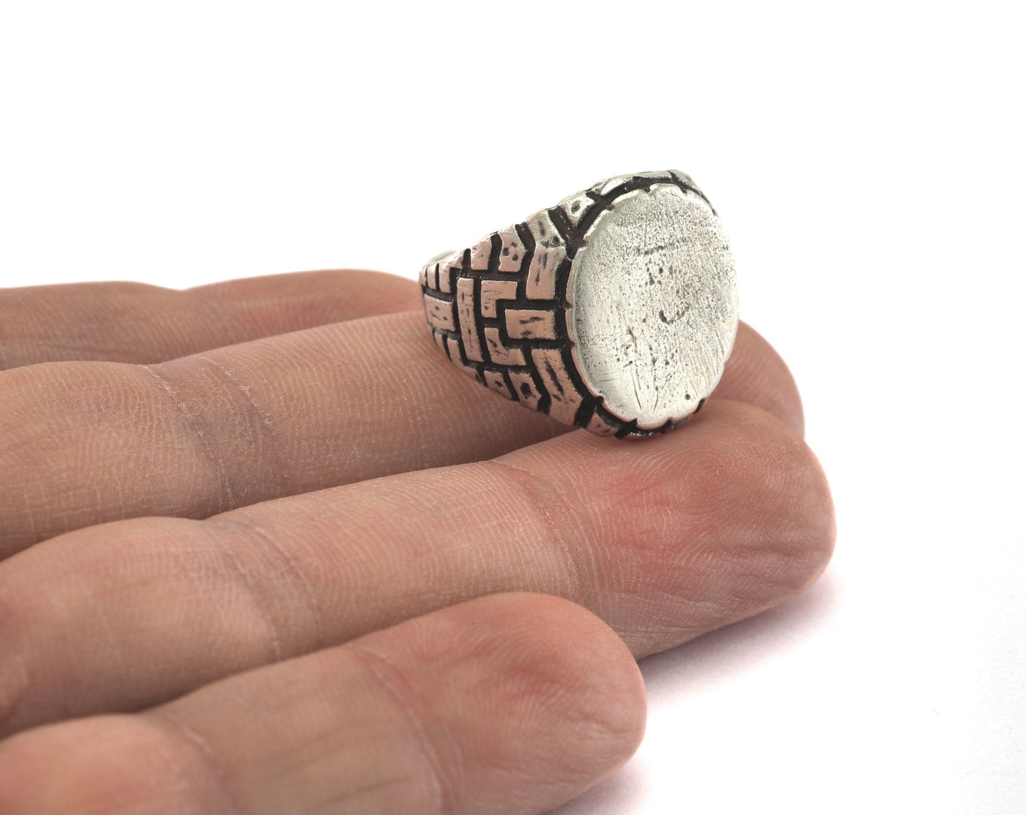 Signet Ring Textured Adjustable Ring Blank - Antique Silver Plated Brass (17mm 7US inner size - Adjustable ) OZ2655