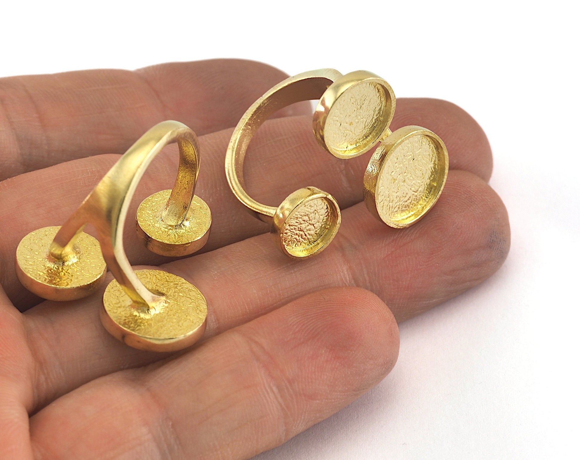 Ring Adjustable Ring Bezel 22x21mm Raw brass (17.5mm 7US inner size - Adjustable ) OZ3597