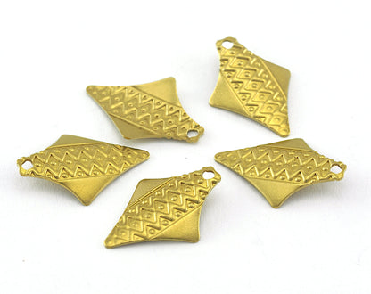 Arrow Head Triangle 16mm raw brass , 1 hole,raw brass charms, charms ,findings 648R-34