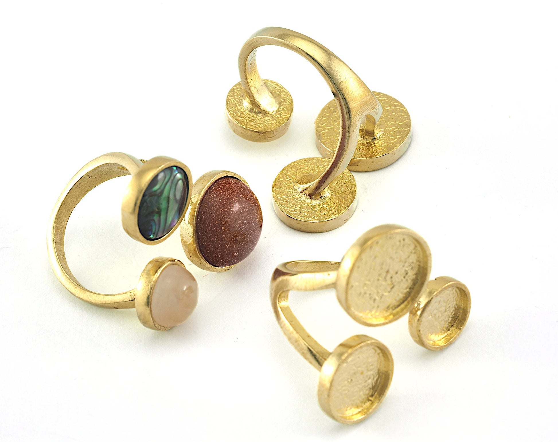 Ring Adjustable Ring Bezel 22x21mm Raw brass (17.5mm 7US inner size - Adjustable ) OZ3597