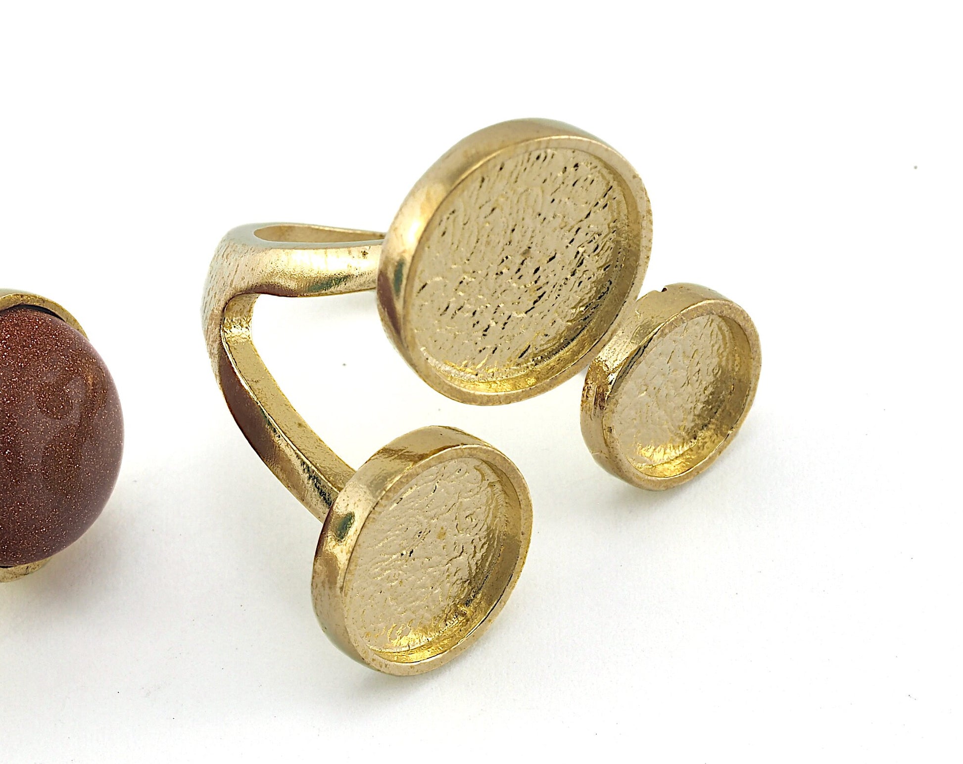 Ring Adjustable Ring Bezel 22x21mm Raw brass (17.5mm 7US inner size - Adjustable ) OZ3597