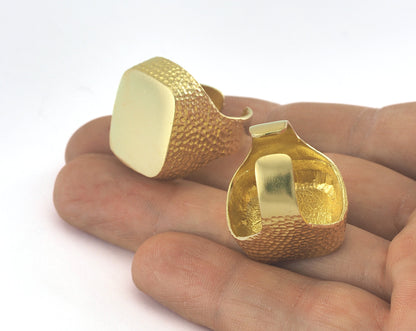Signet Ring Hammered Shape Ring Blank - Raw brass (18.5mm 8US inner size - Adjustable ) OZ564