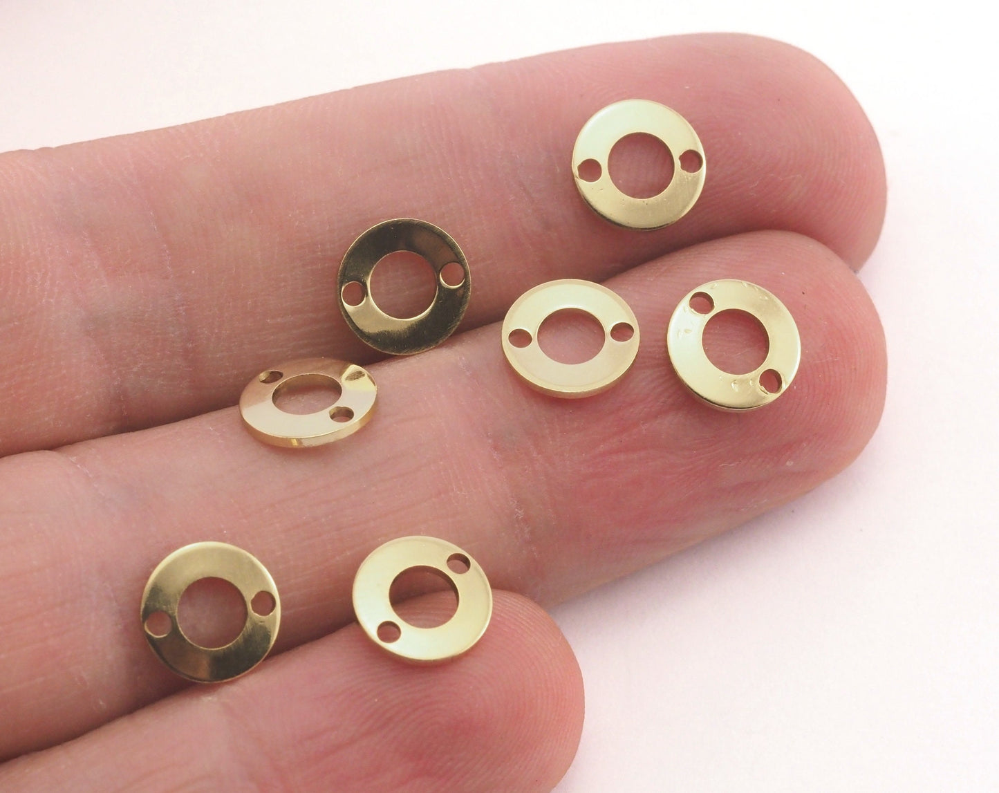 Middle Hole Round Disc, Heishi 8mm 2 hole Raw Brass OZ3703-27