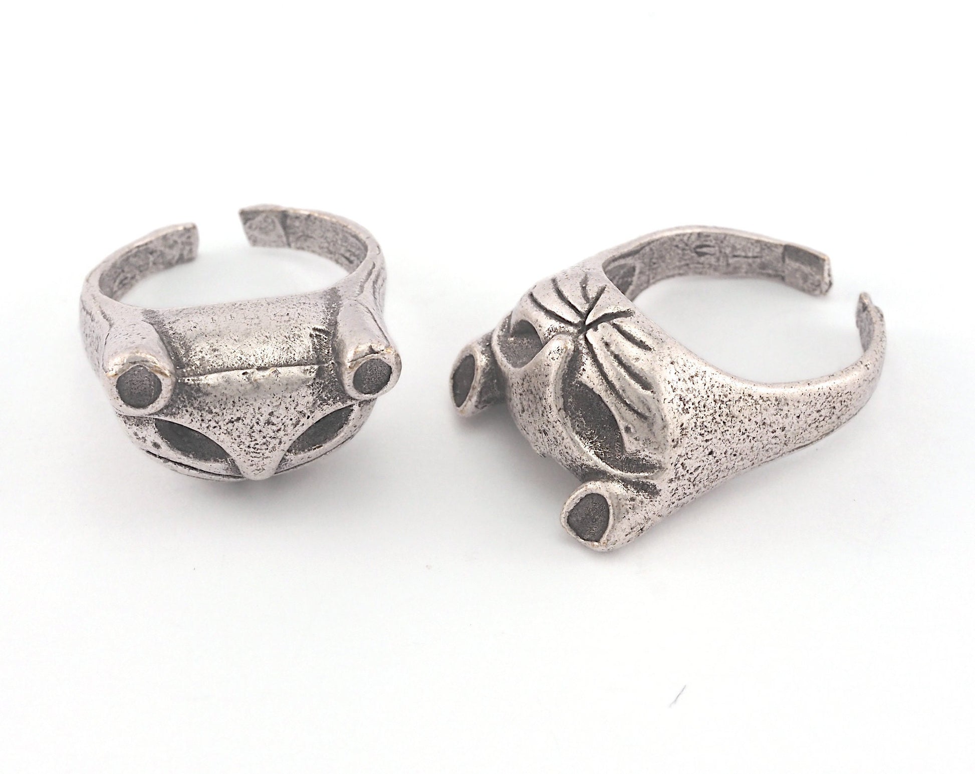 Cat Ring Adjustable Ring Antique Silver Plated brass (18mm 8US inner size) Oz3685