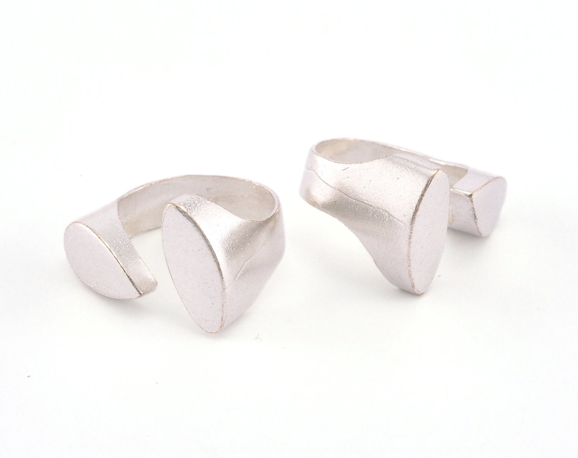 Ring Adjustable Ring Silver Plated brass (18mm 7.5US inner size - Adjustable ) Oz3196