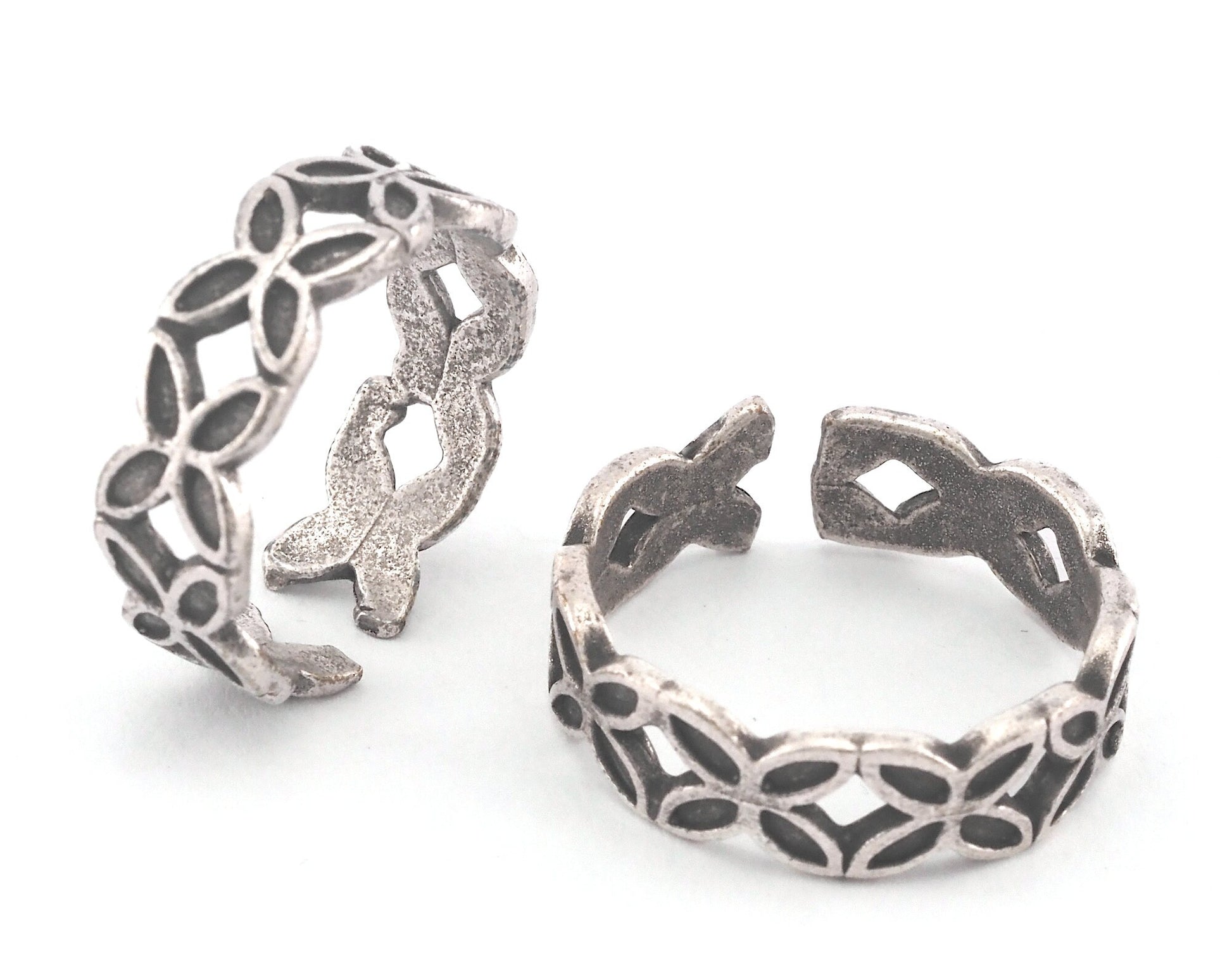 Minimalist Ring Butterflies Adjustable Ring Antique Silver Plated brass (17mm 7US inner size) OZ3184